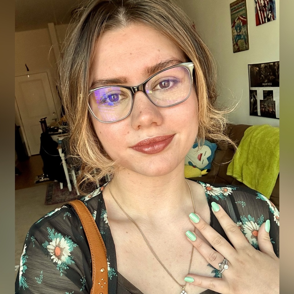 Meet your Posher, Amanda